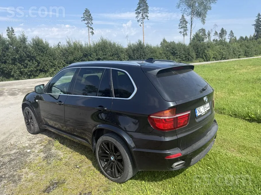 BMW X5 2011 photo 3