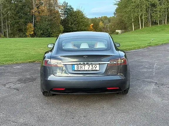 Tesla Model S 2017 photo 4
