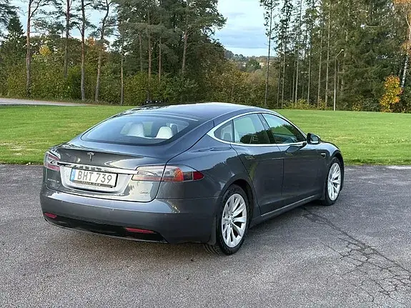 Tesla Model S 2017 photo 2