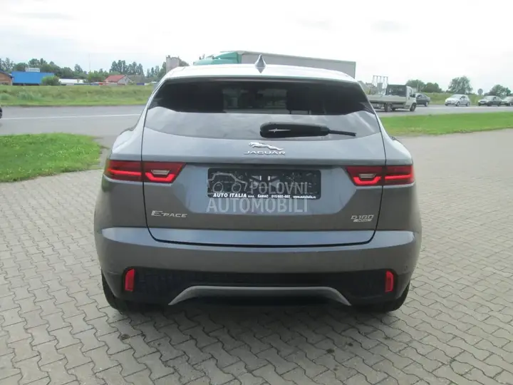 Jaguar E-Pace 2018 photo 4