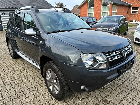 Dacia Duster 2015 photo 2