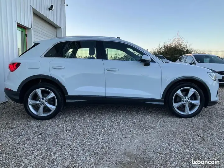 Audi Q3 2019 photo 4