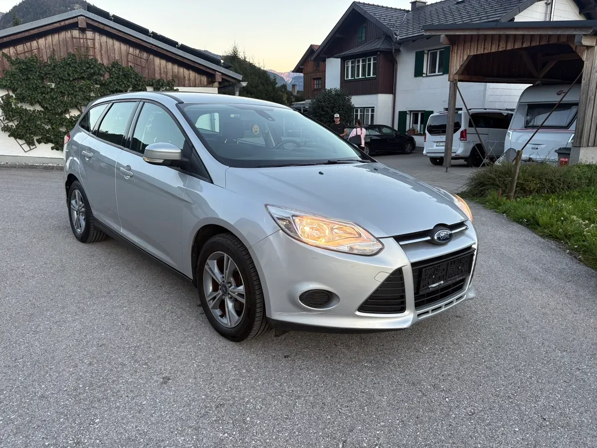 Ford Focus 2014 photo 2