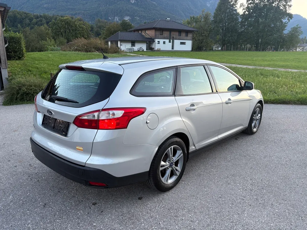 Ford Focus 2014 photo 3