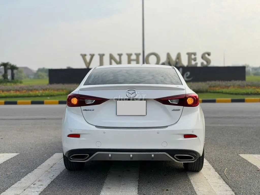 Mazda 3 2018 photo 4