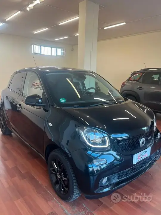 Smart Forfour 2019 photo 2