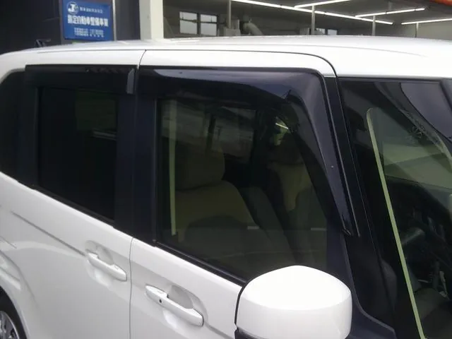 Honda N-Box 2023 photo 4