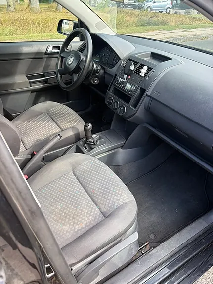 Volkswagen Polo 2003 photo 4