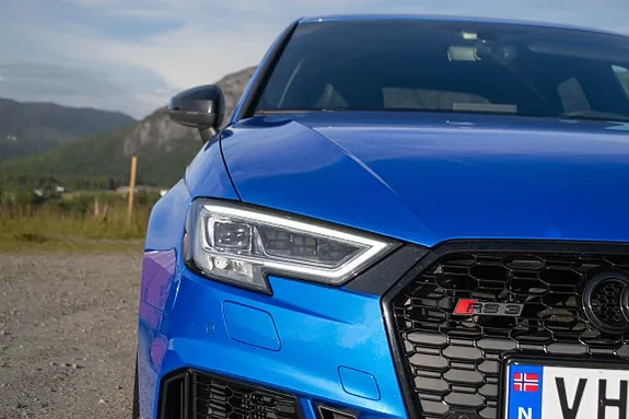 Audi Rs3 2018 photo 4