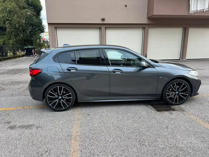 BMW 118D 2020 photo 3