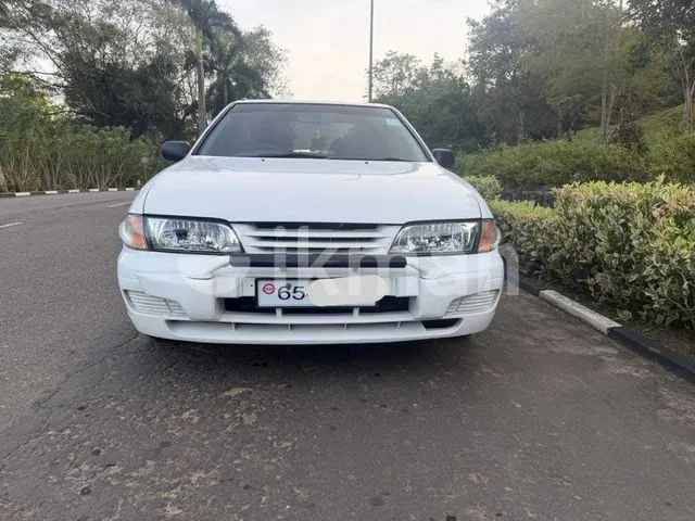 Nissan Pulsar 1997 photo 4