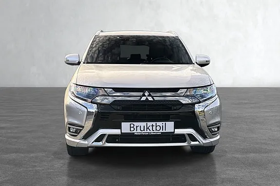 Mitsubishi Outlander 2019 photo 2