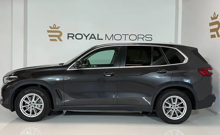 BMW X5 2020 photo 2