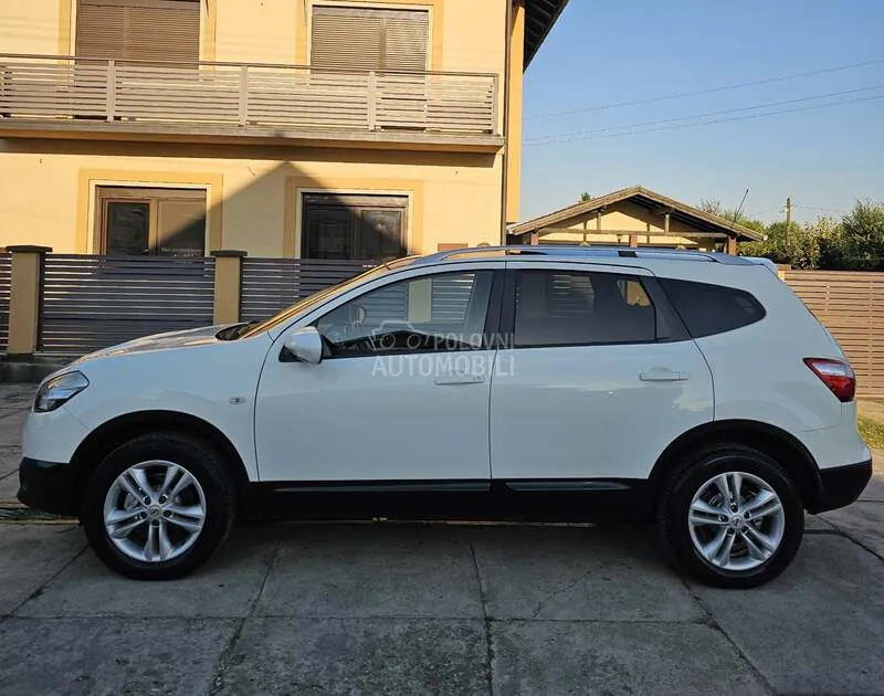 Nissan Qashqai +2 2011 photo 2