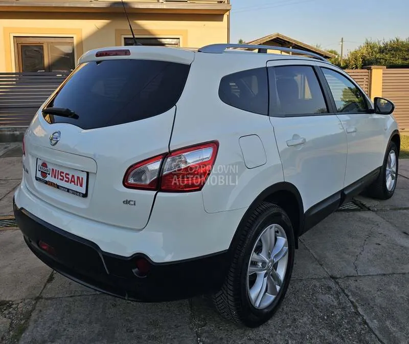 Nissan Qashqai +2 2011 photo 5