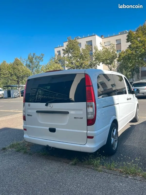Mercedes-Benz Vito 2011 photo 2