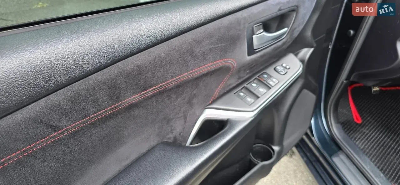 Toyota Camry 2016 photo 2