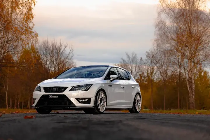 Seat Leon 2014 photo 2