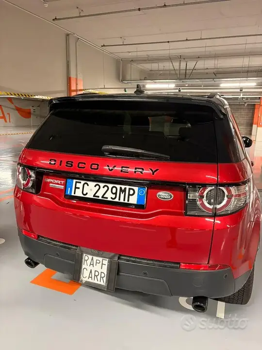 Land Rover Discovery Sport 2016 photo 2