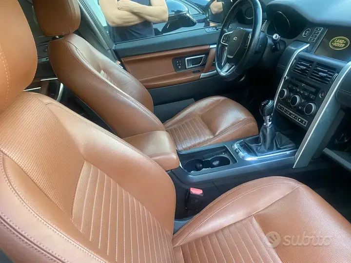 Land Rover Discovery Sport 2016 photo 5
