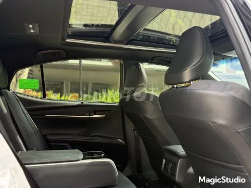Toyota Camry 2025 photo 4