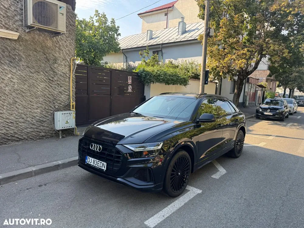 Audi Q8 2019 photo 2
