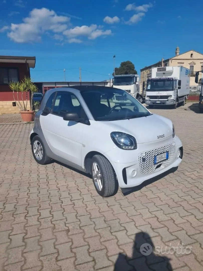 Smart Fortwo Eq Coupe 2022 photo 2