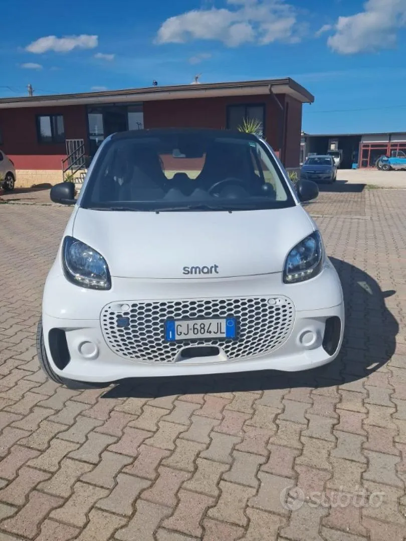 Smart Fortwo Eq Coupe 2022 photo 3