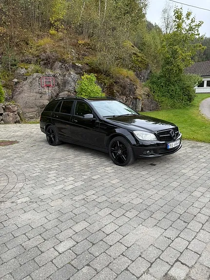 Mercedes-Benz C200 D 2009 photo 2