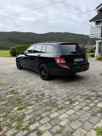 Mercedes-Benz C200 D 2009 photo 4