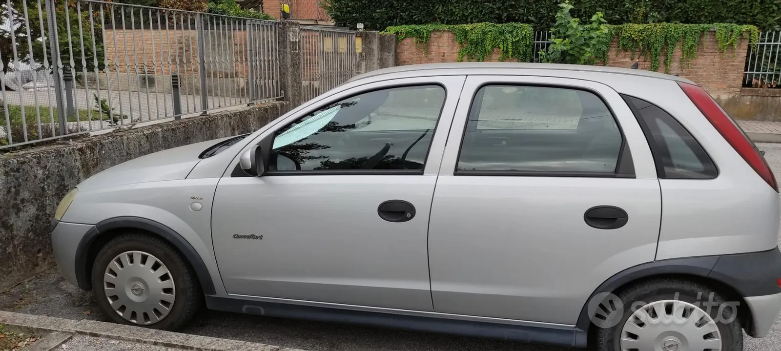 Opel Corsa 2002 photo 2