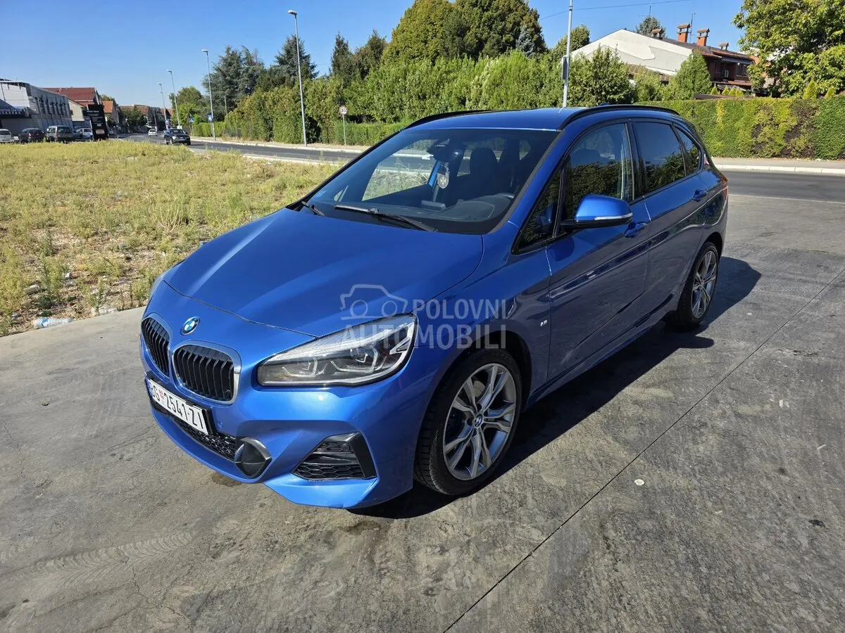 BMW 218