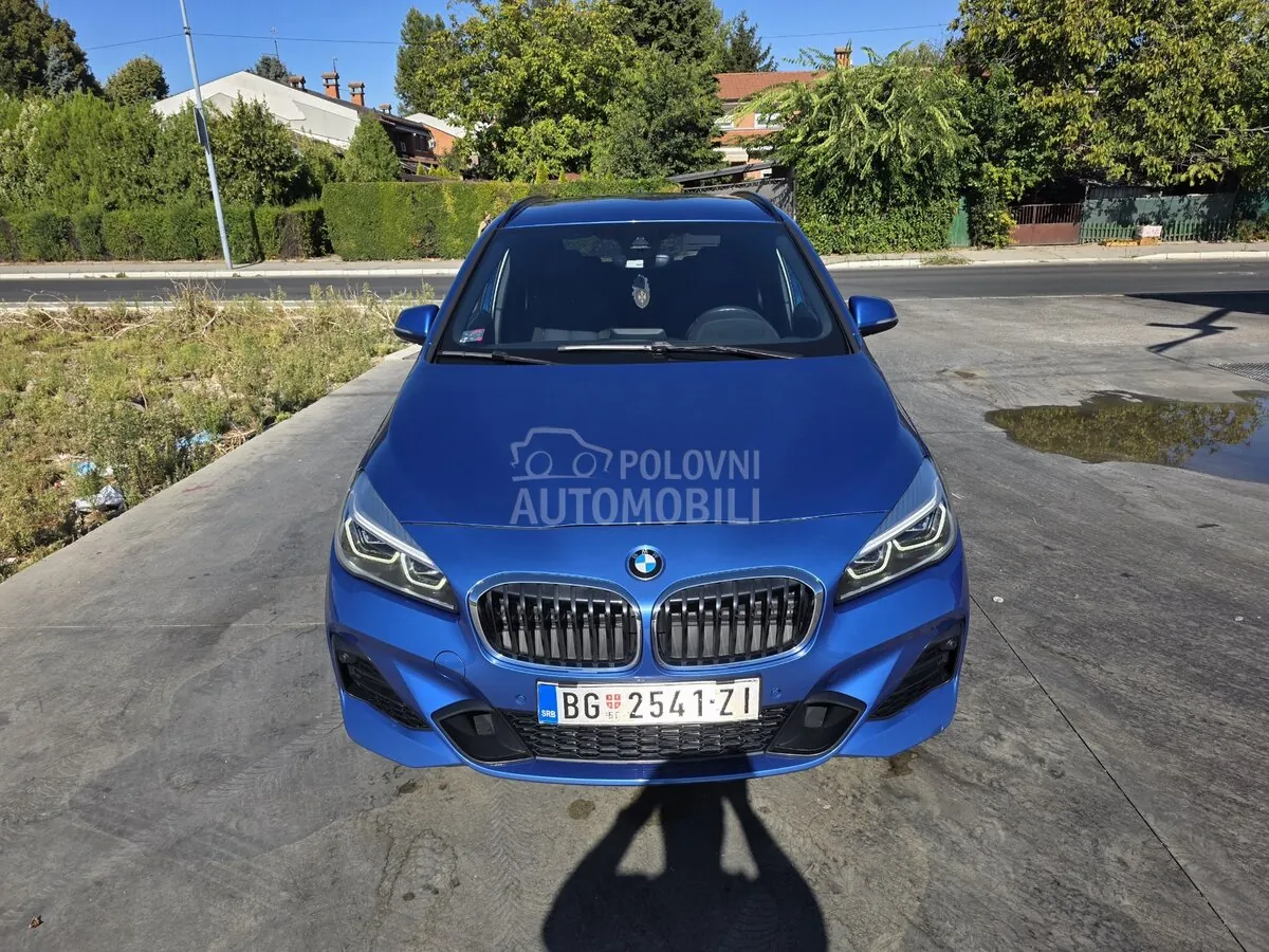 BMW 218 2018 photo 2