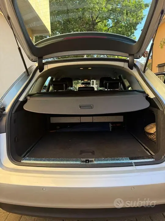 Audi A6 Avant 2012 photo 4