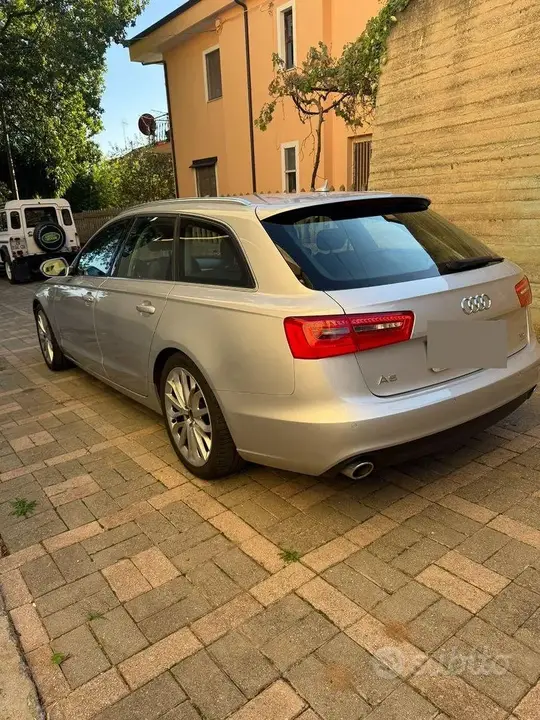Audi A6 Avant 2012 photo 2