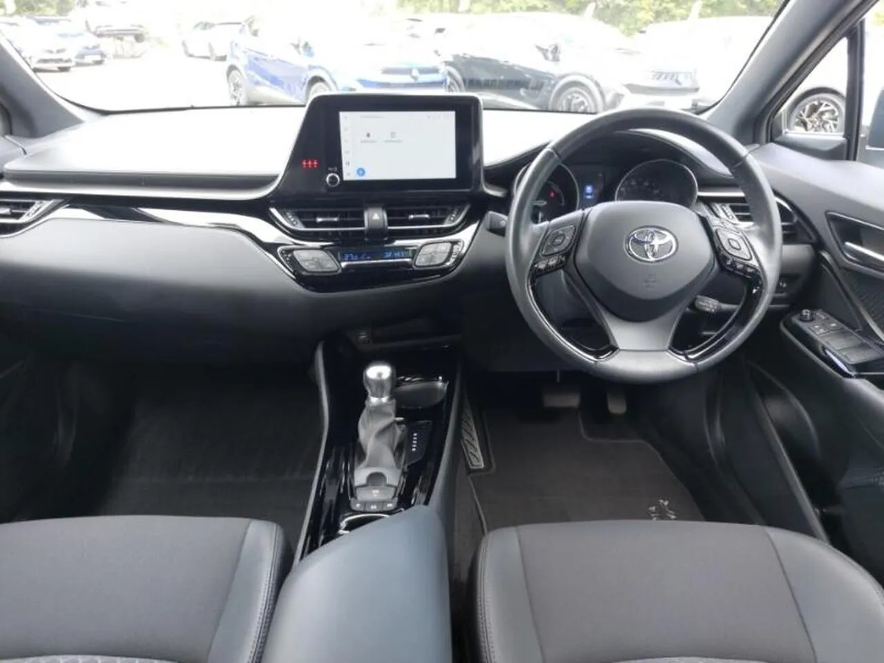Toyota C-Hr 2023 photo 3