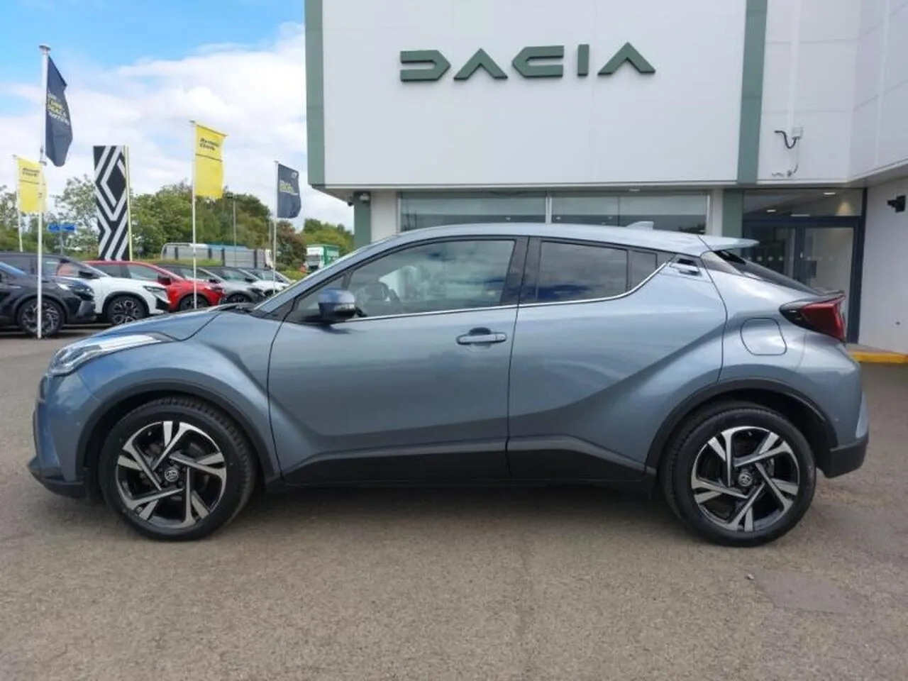 Toyota C-Hr 2023 photo 4