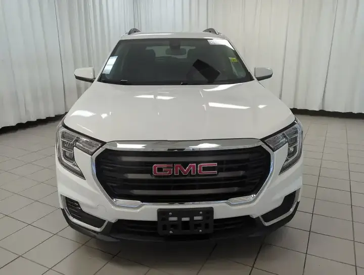GMC Terrain 2024 photo 3