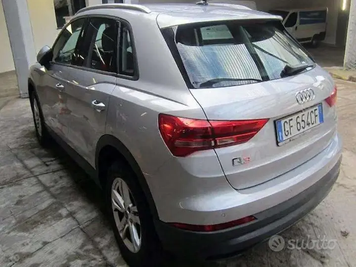Audi Q3 2021 photo 3