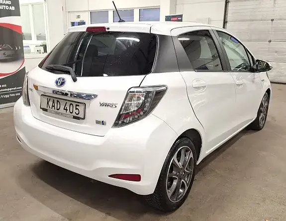 Toyota Yaris 2014 photo 4