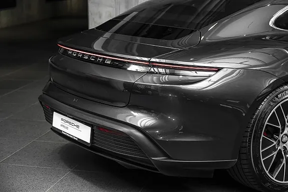 Porsche Taycan Cross Turismo 2021 photo 5