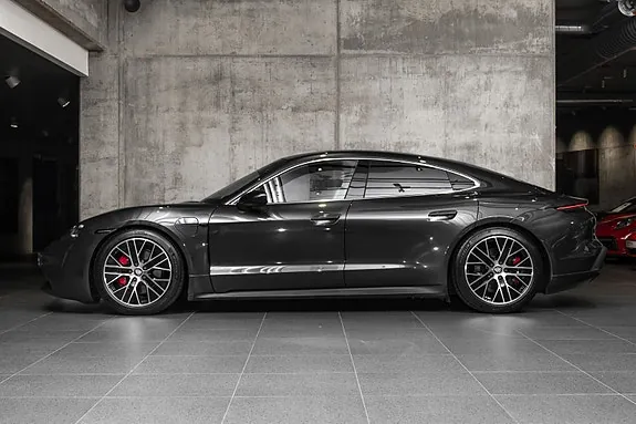 Porsche Taycan Cross Turismo 2021 photo 2