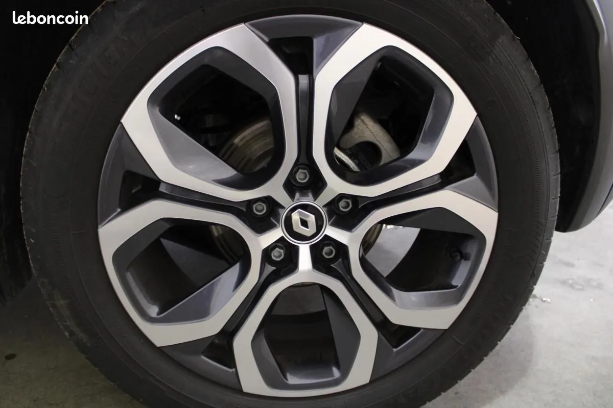 Renault Captur 2024 photo 3