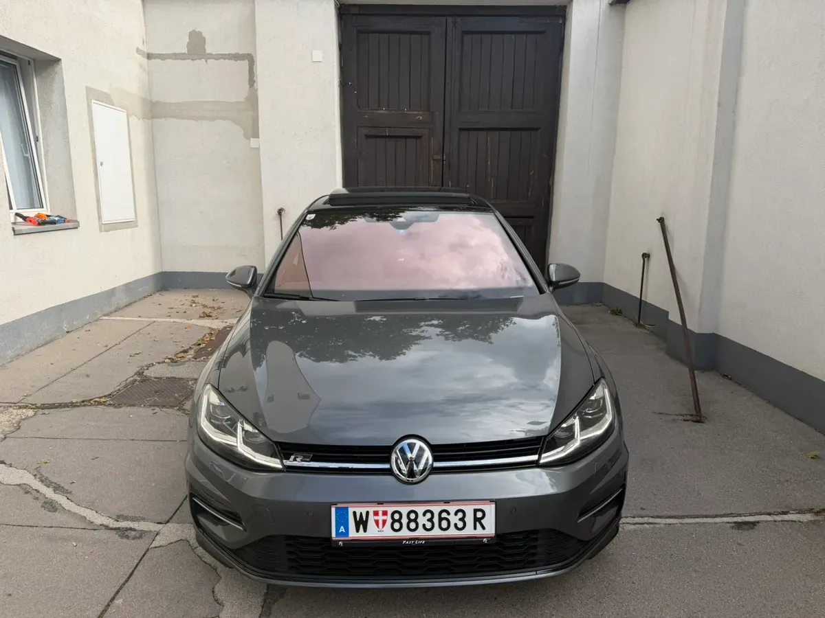 Volkswagen Golf 2019 photo 2