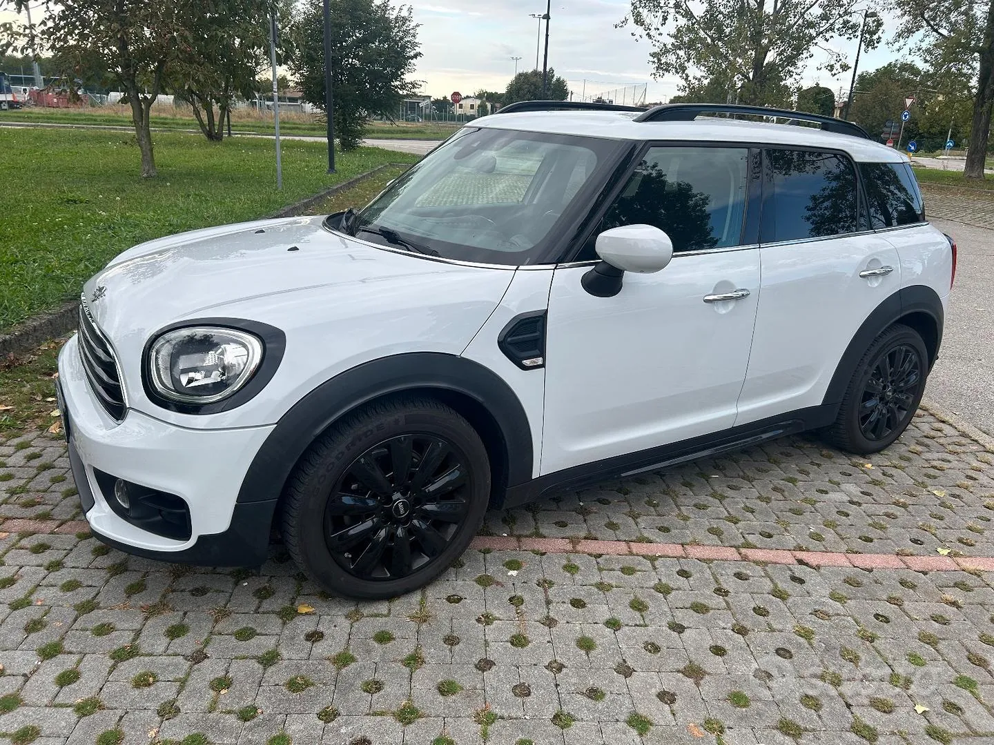 Mini Mini Countryman 2019 photo 2