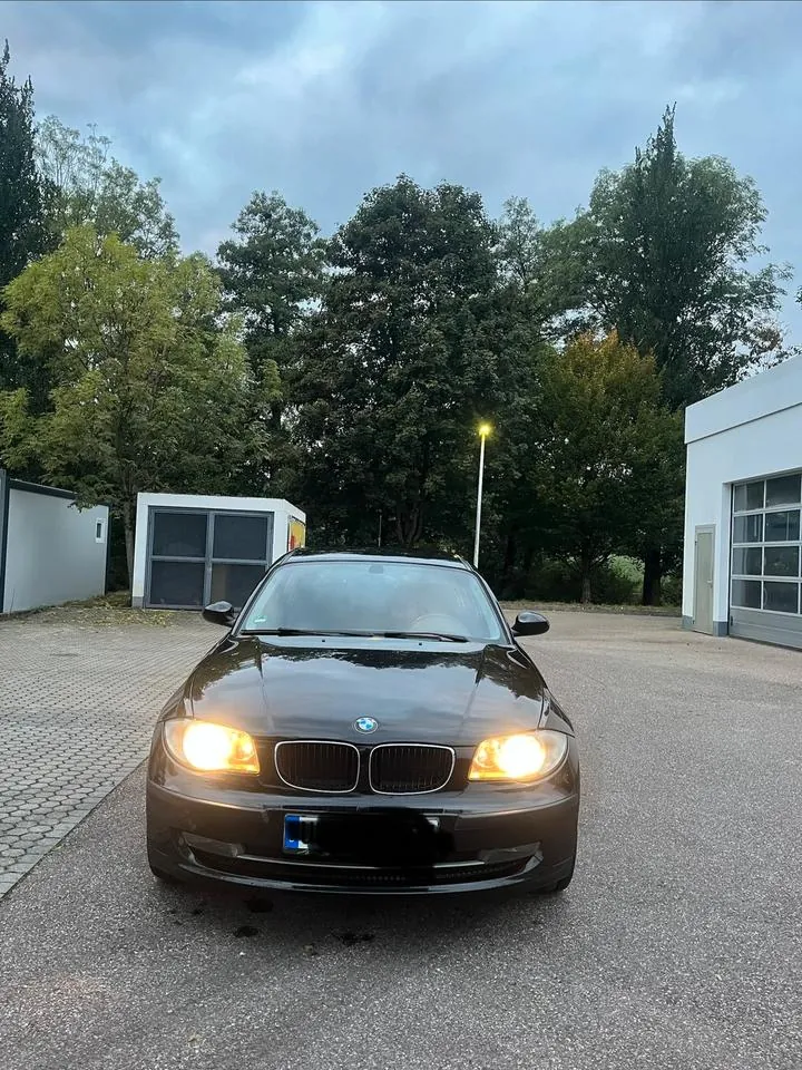 BMW E87 116I