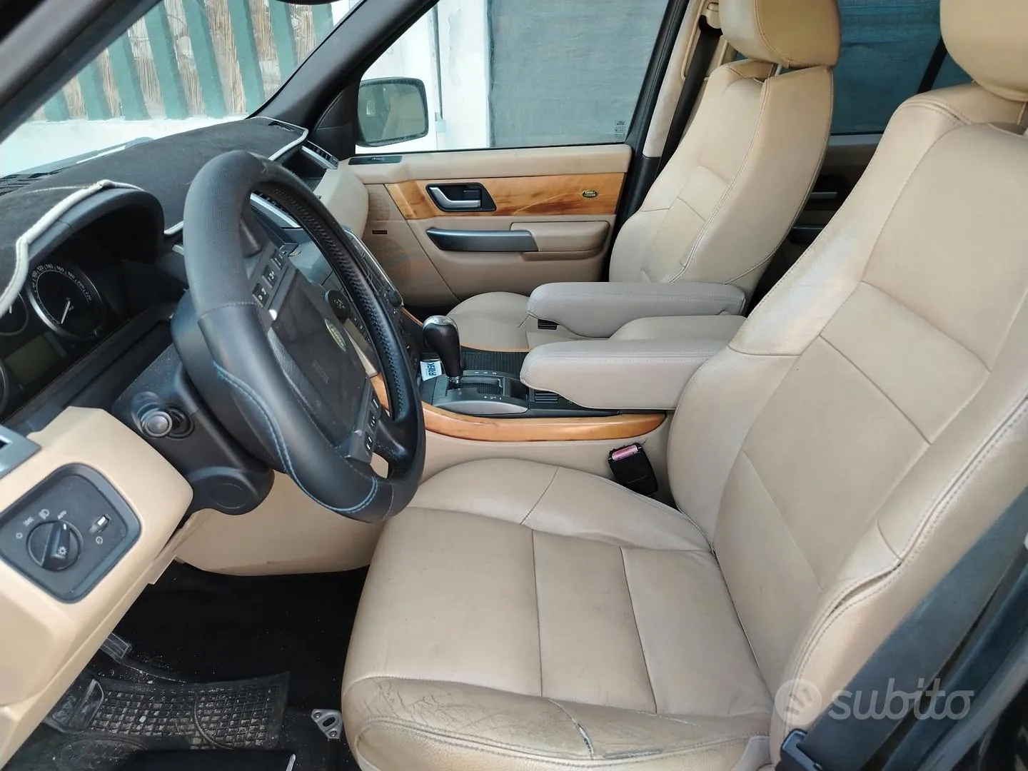 Land Rover Range Rover 2011 photo 4