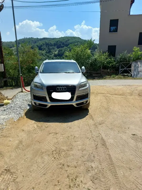 Audi Q7 2007 photo 2