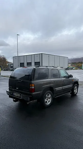 Chevrolet Tahoe 2001 photo 3