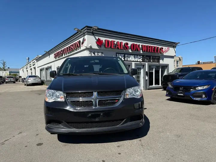 Dodge Grand Caravan 2015 photo 2